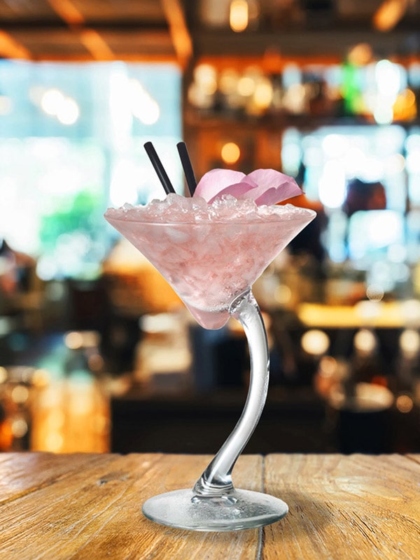Cocktail pink flower rose