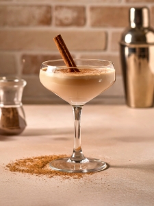 Cocktail frozen chesnut à base de bourbon whisky, de crème de marron et de cacao en poudre.