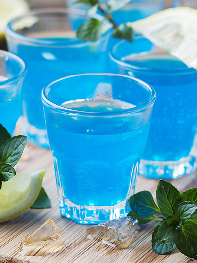 Recette cocktail azzuro à base de curacao et de triple secbase