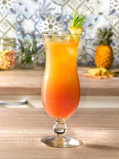 cocktail bahama mama verre fruit