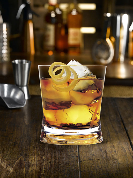 cocktail london collins verre whisky citron glaçons