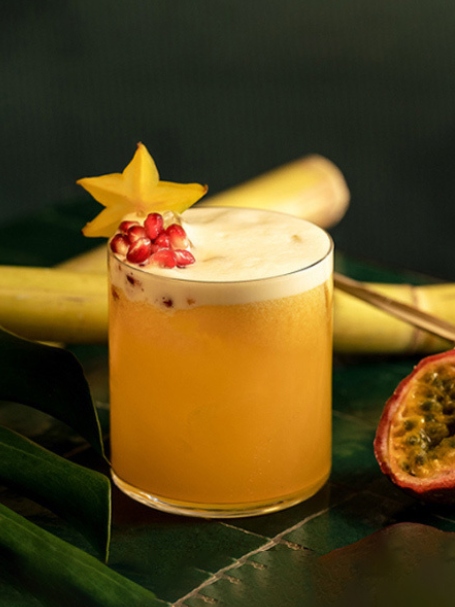 Découvrez ce cocktail punch au rhum et sirop de canne