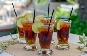 Cocktails au rhum pour une soirée créole avec des cocktails antillais