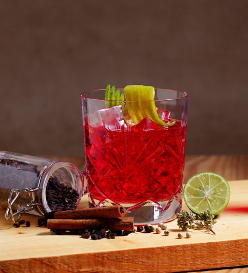 cocktail sans alcool red'n'pepper à base de venezzio bitter et poivre de timut