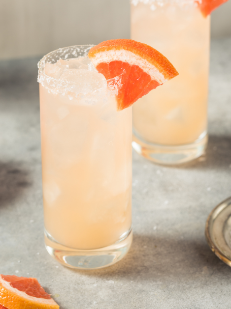 Cocktail Virgin Paloma sans alcool avec jus de pamplemousse