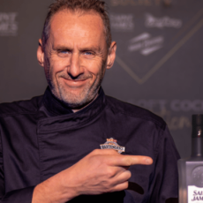 Stephen Martin, barman, ambassadeur de la marque St James