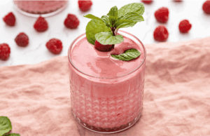 smoothie aux fruits rouges
