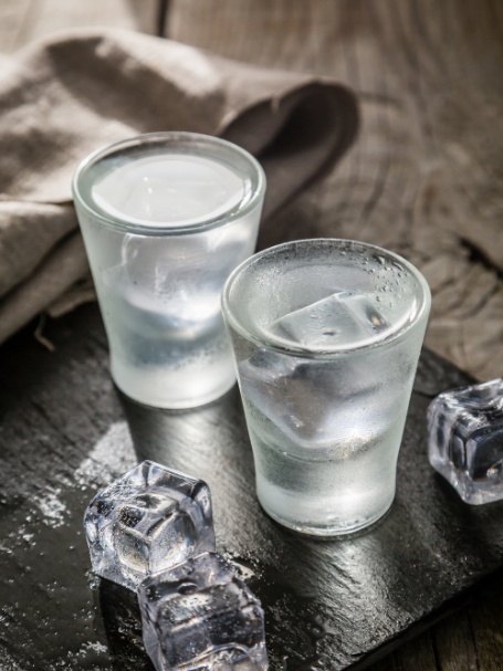 Cocktail TGV, un shot à base de tequila, gin et vodka.