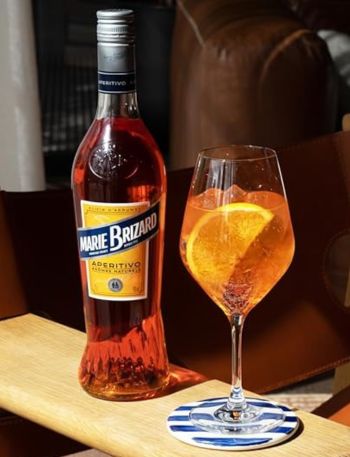 cocktail spritz avec liqueur Aperitivo Marie Brizard