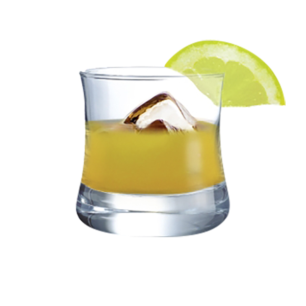 cocktail honeymoon servi dans un verre old fashioned citron glaçons